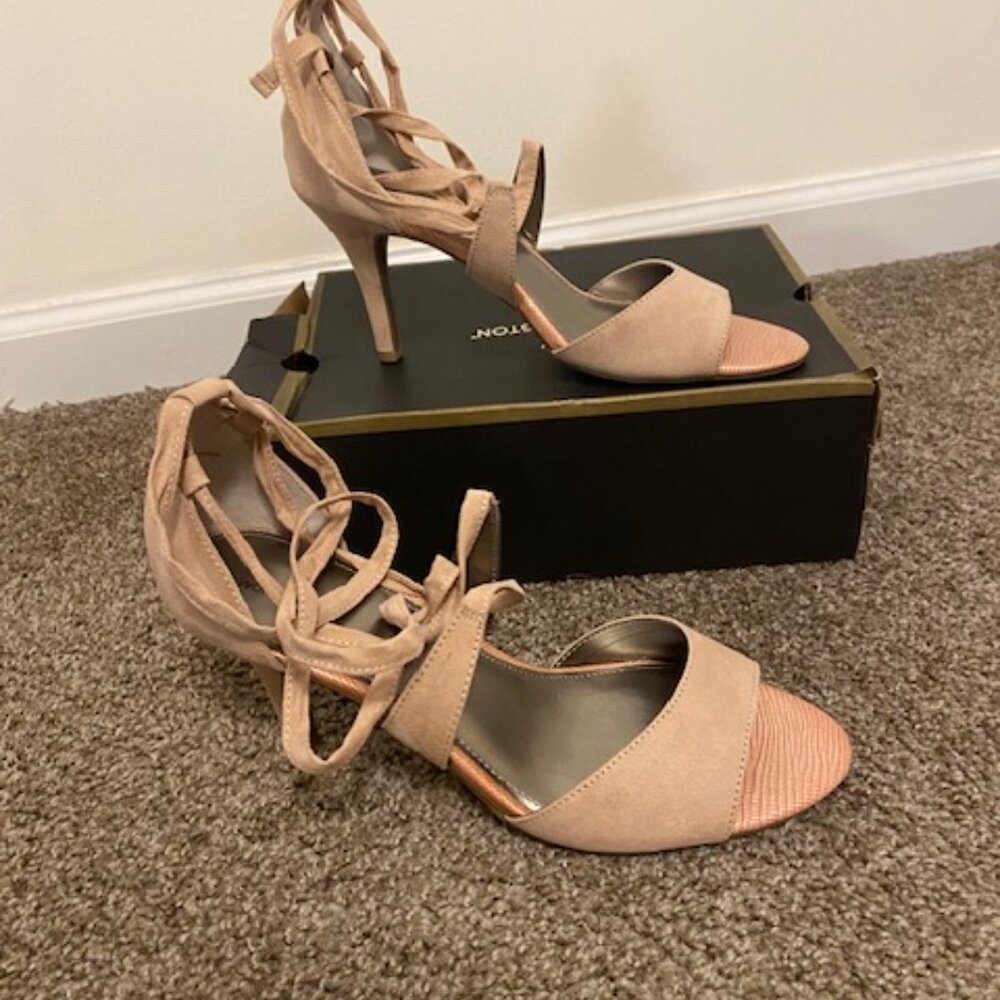 Worthington Women's NIB Blush Faux Suede Strappy Sandals w Ankle Ties shoes Sz11